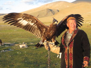 Mongolia - eagle hunter
